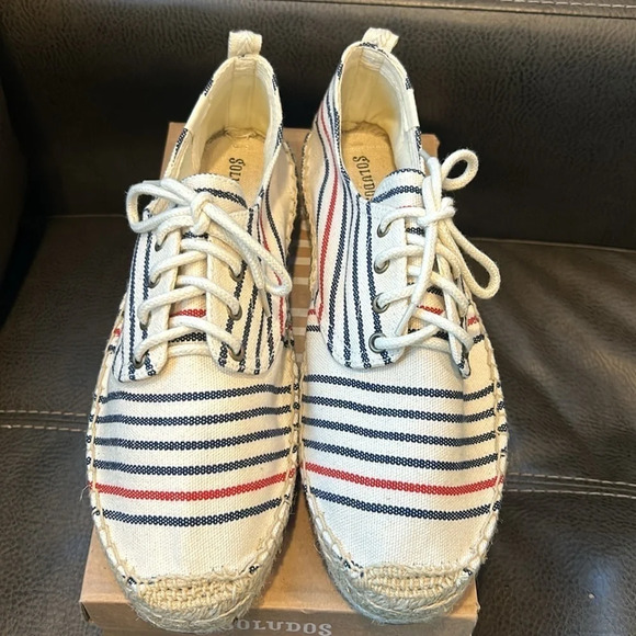 SOLUDOS Women’s Oxford Lace-Up Platform Red/White/Blue Canvas Size 11 NIB - Picture 7 of 9
